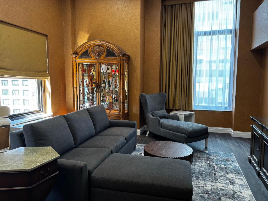 Photo - The Manhattan Club