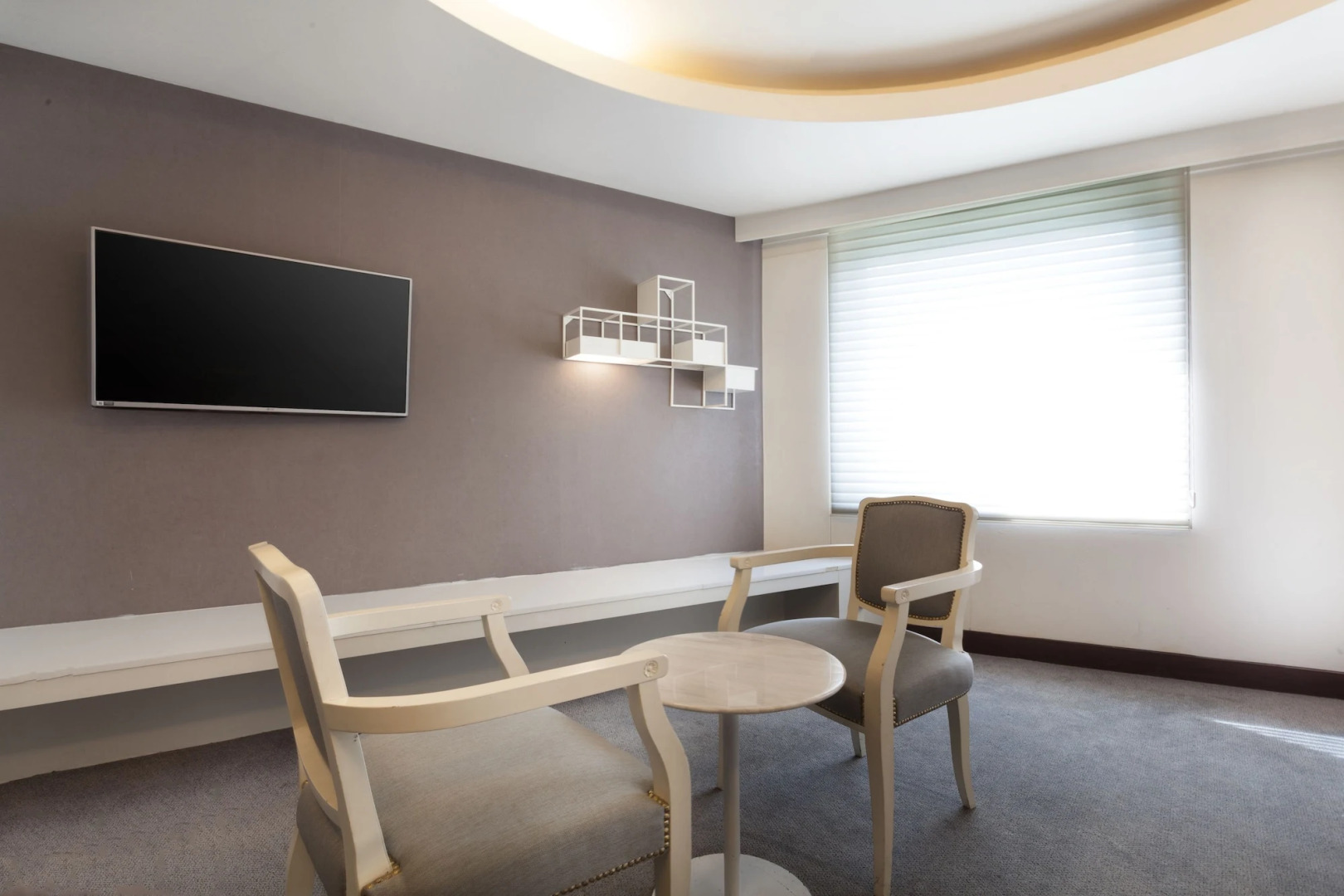 Photo - The Riverside Hotel