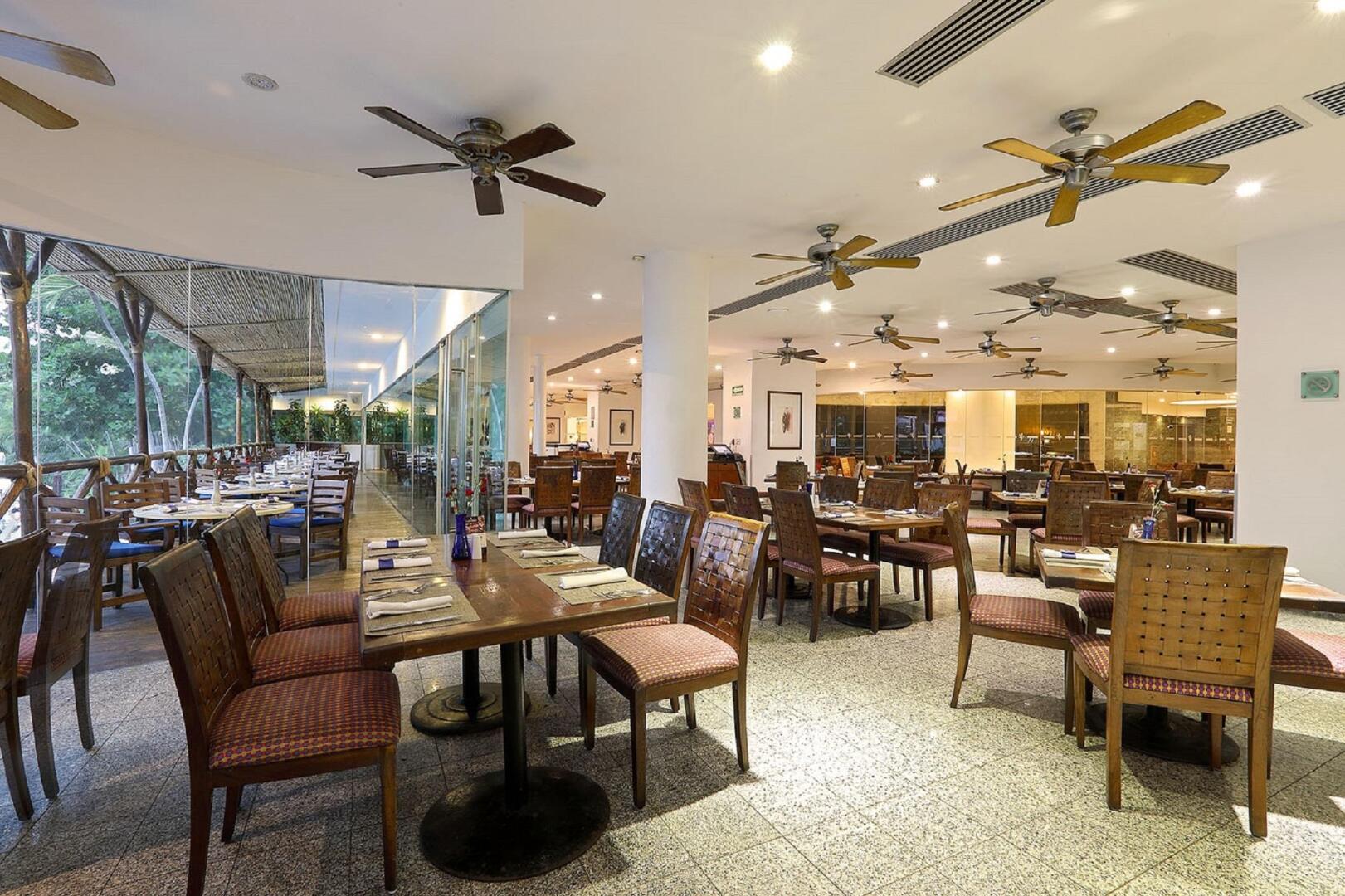 Photo - Emporio Acapulco