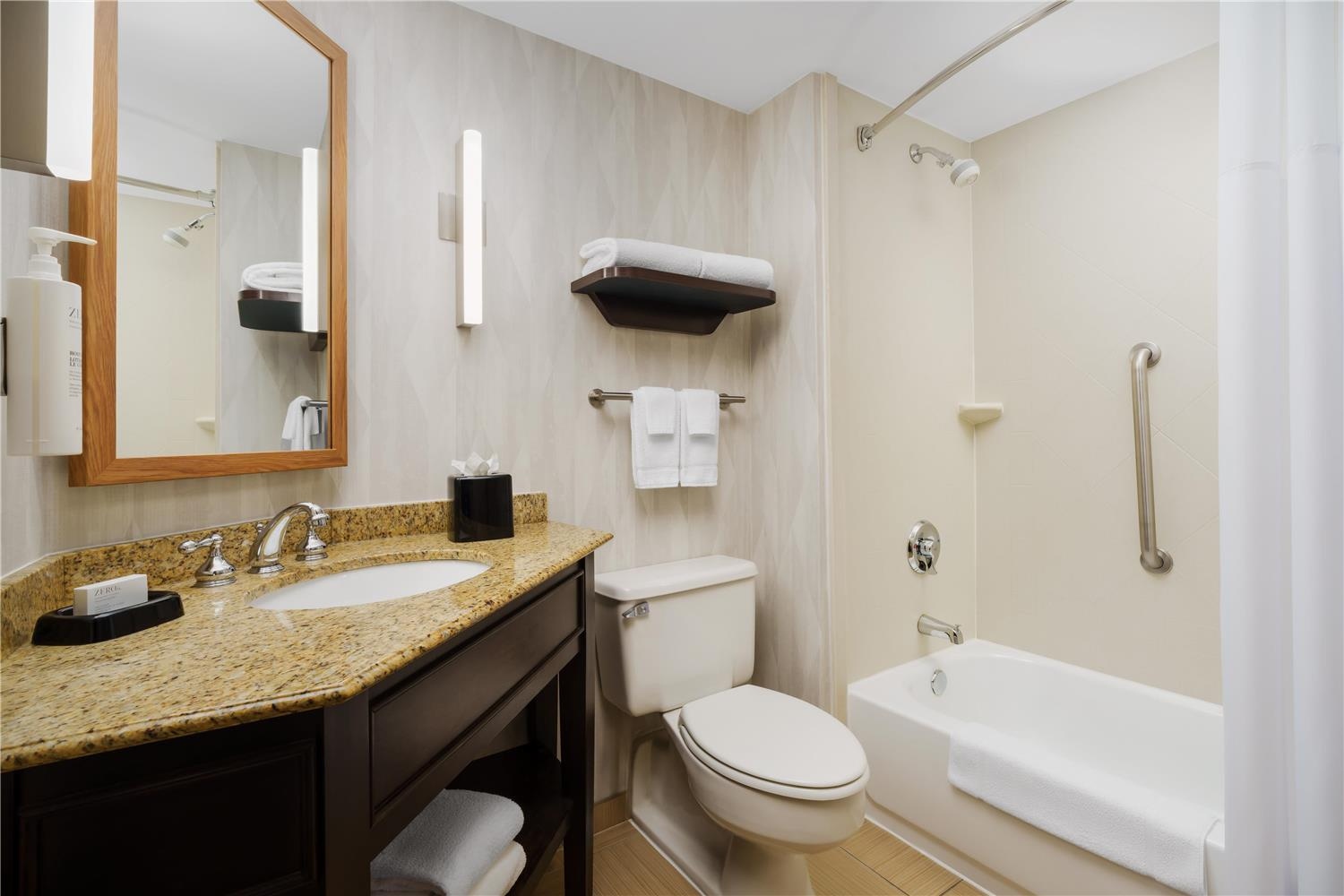 Foto - Hampton Inn by Hilton Chicago-Midway Airport