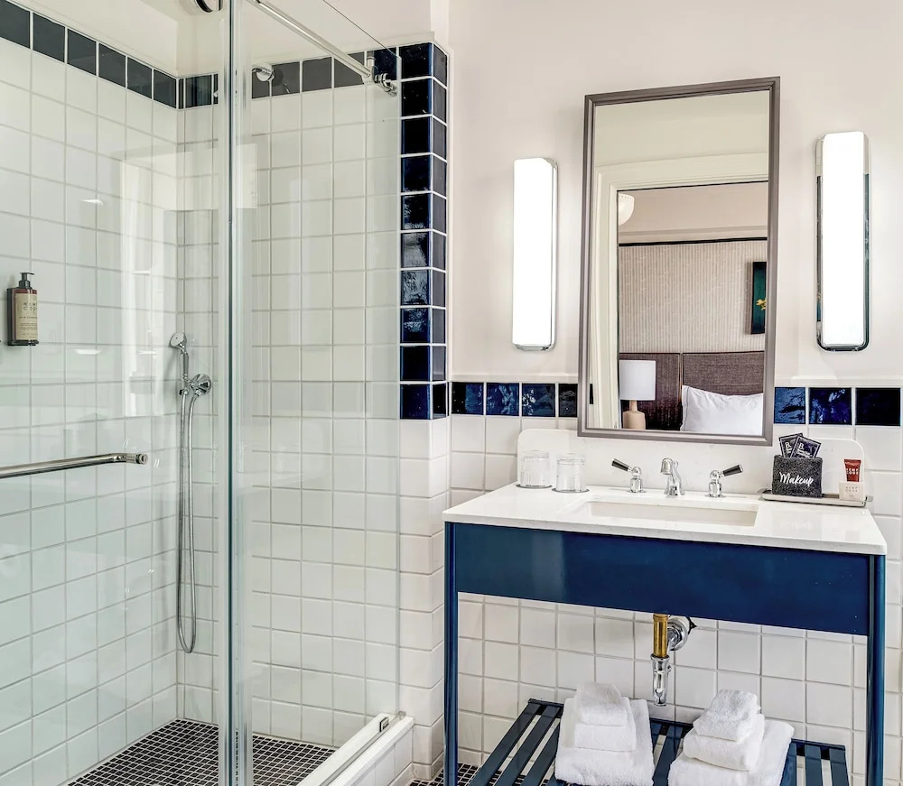 The Flat Iron Hotel, Bild 9 von 22