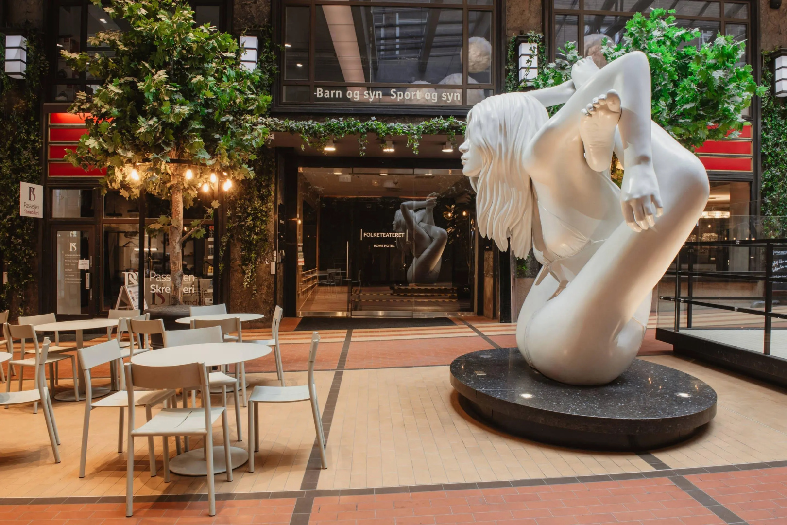 Photo - Home Hotel Folketeateret