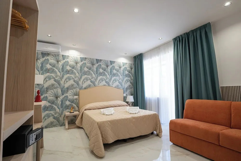 Photo - GreRos H. Rooms Napoli Centro by Clapa Group Dislocated Hospitality