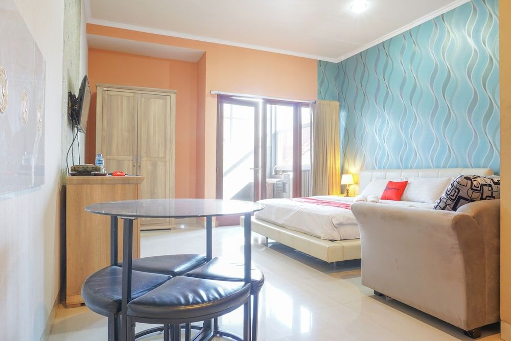 Photo - RedDoorz near Kemang Square