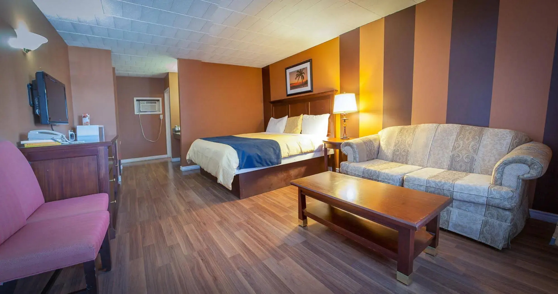 Photo - Villager Lodge Niagara Falls