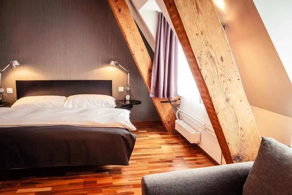 Photo - Royal Hotel