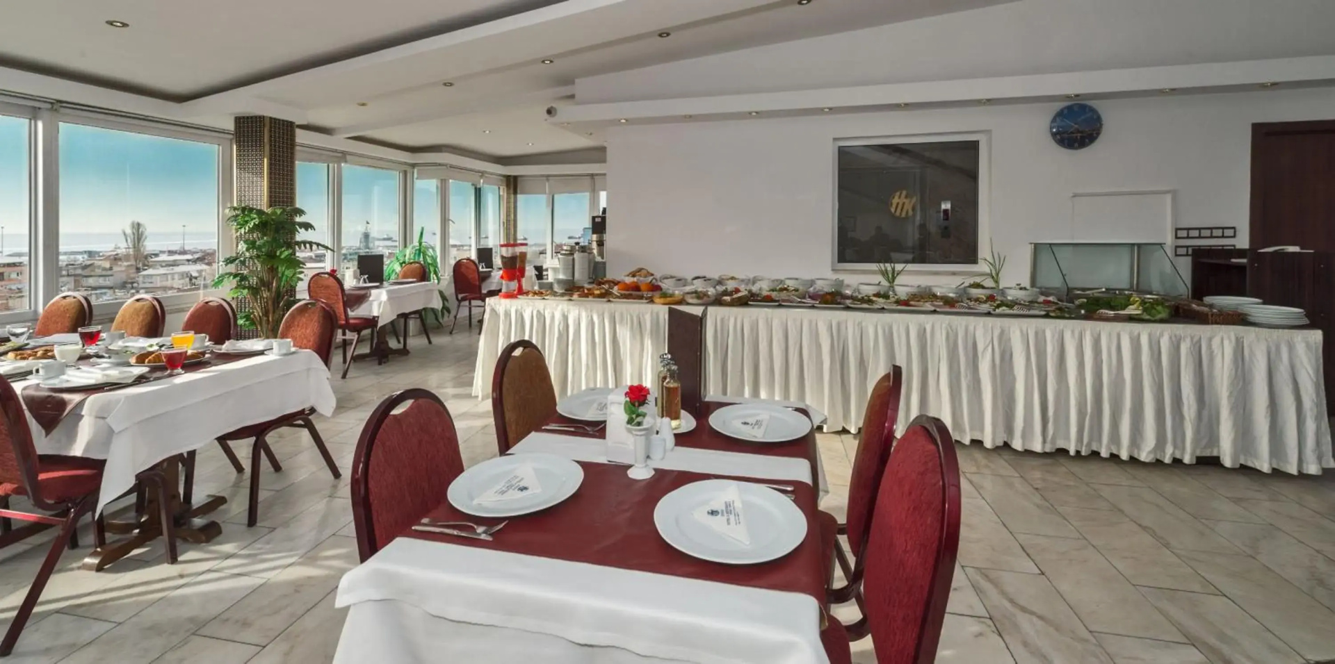 Foto - Kuran Hotel International