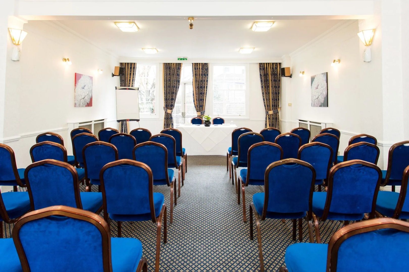 Photo - The Clarendon Hotel