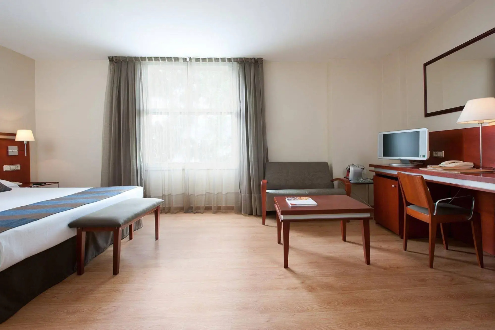 Photo - Abba Euskalduna Hotel