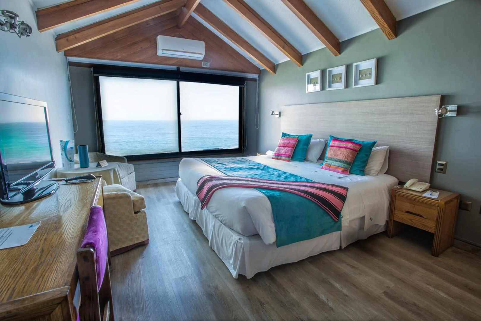 Photo - Hotel Oceanic
