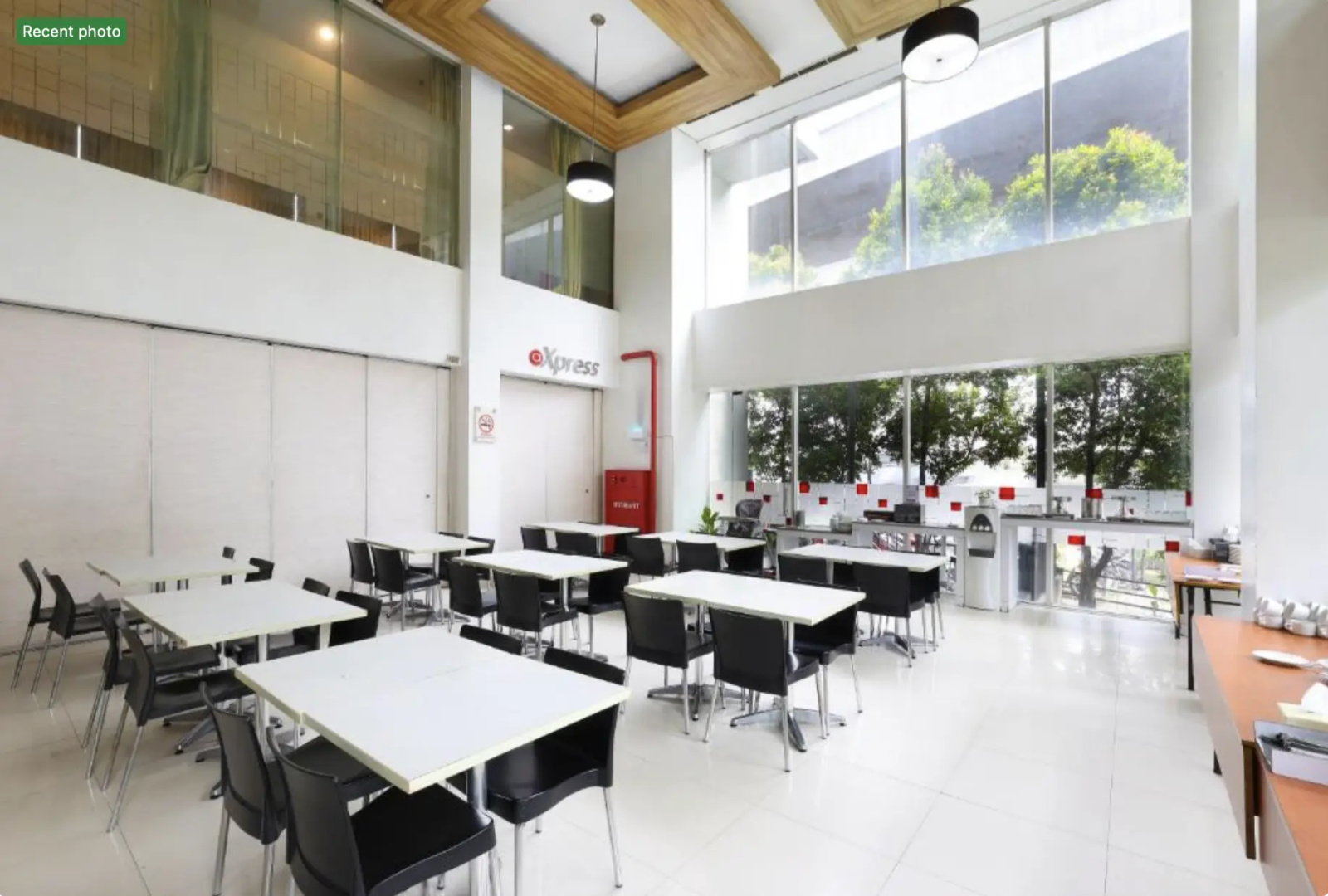Foto - Amaris Hotel Bekasi Barat