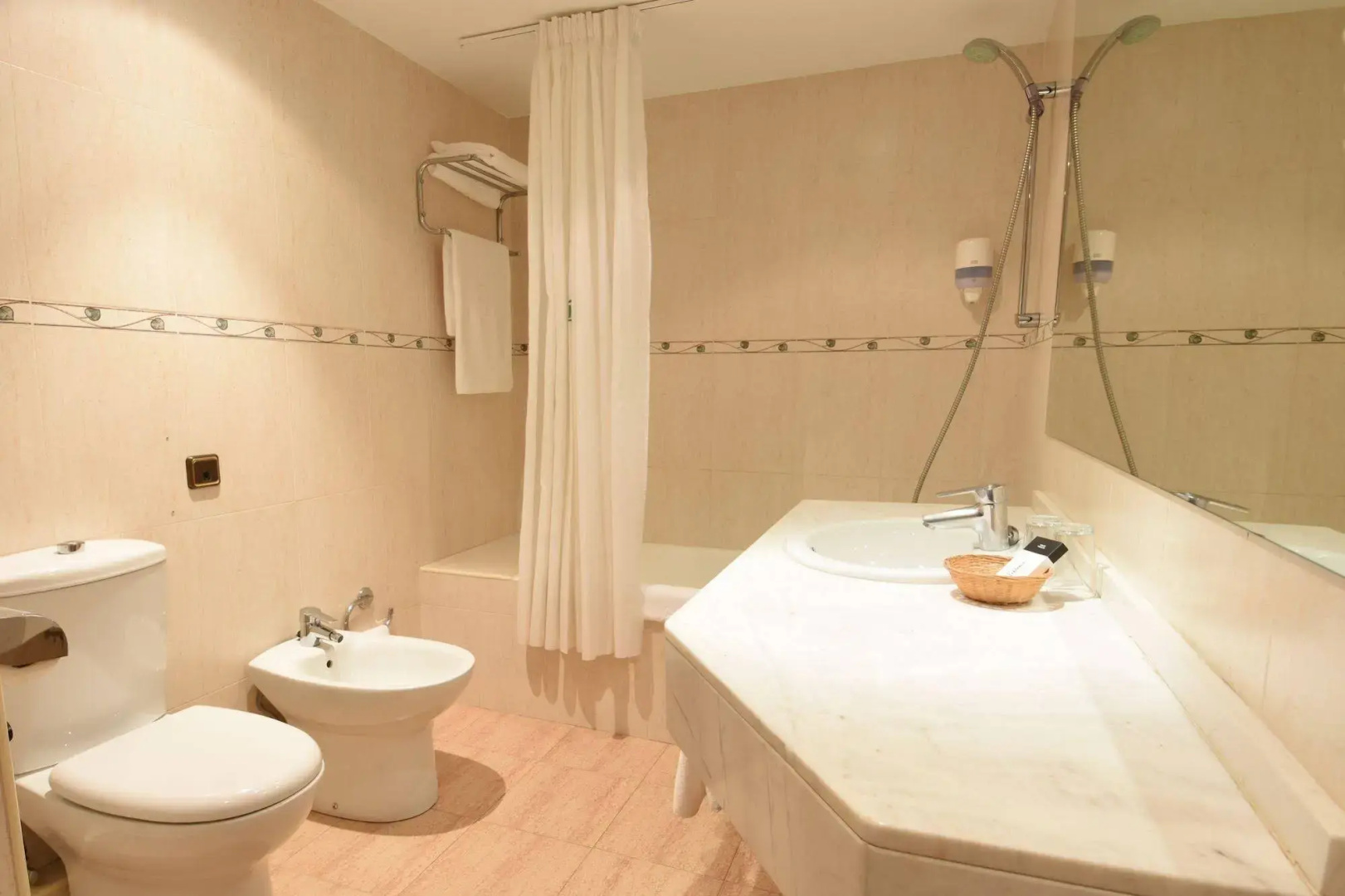 Photo - RVHotels Tuca