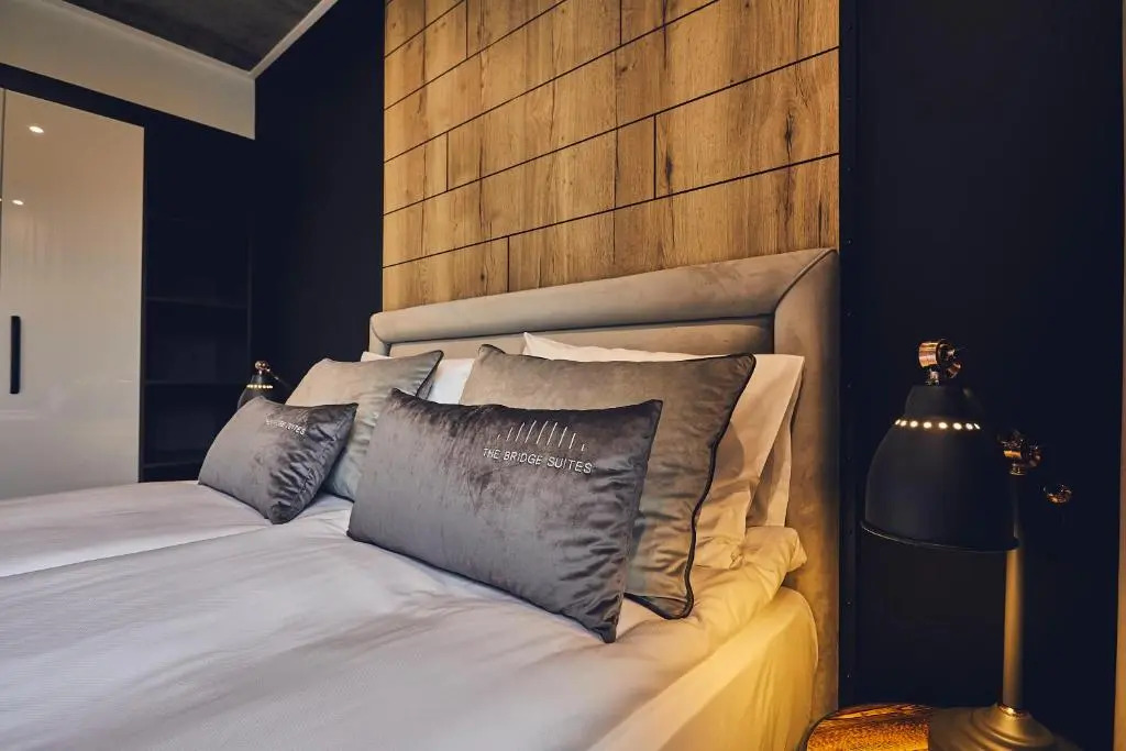 Photo - The Bridge Suites Hotel