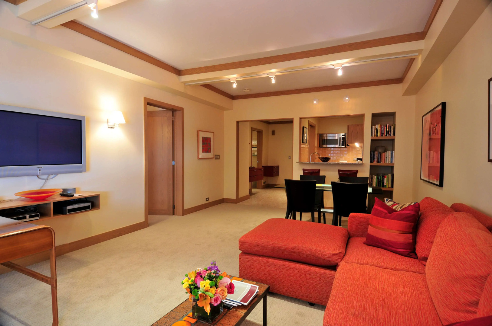 Photo - Lombardy Hotel