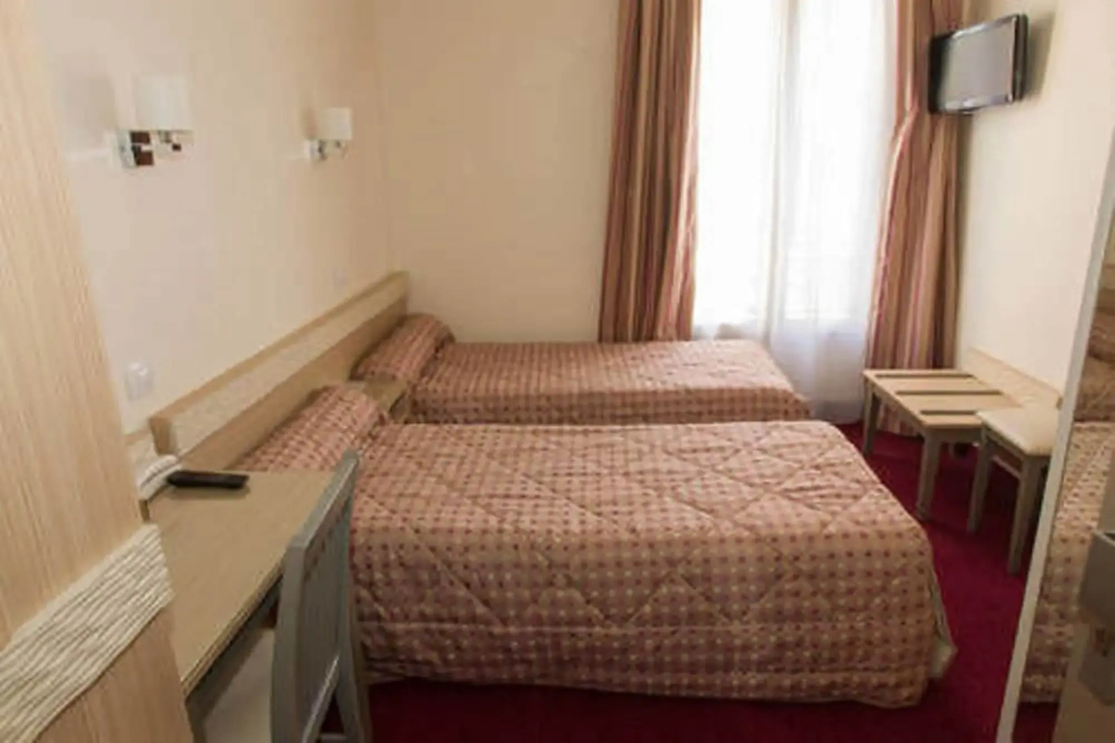 Photo - Hotel Lilas Gambetta