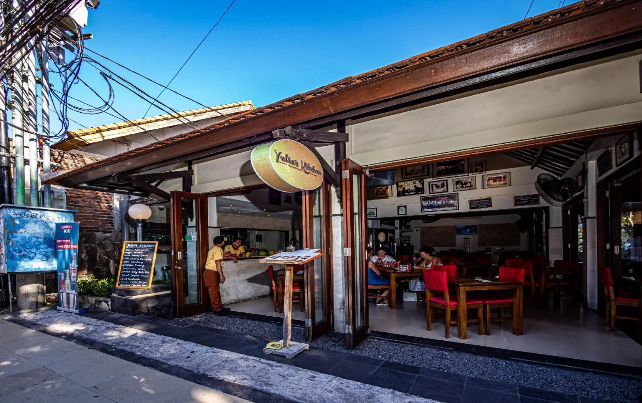 Photo - Yulia Beach Inn Kuta