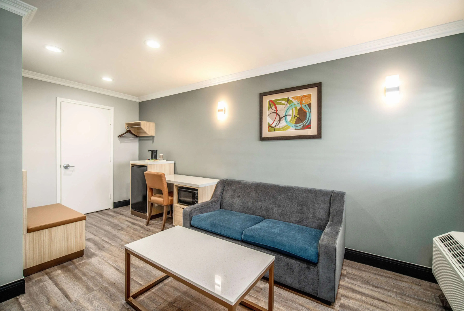 Photo - Travelodge Inn & Suites by Wyndham Bell Los Angeles Area