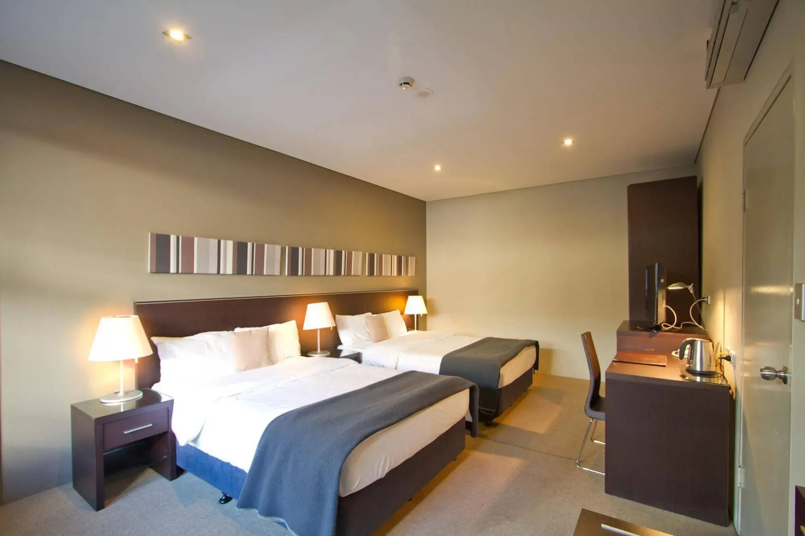 Photo - Vulcan Hotel Sydney