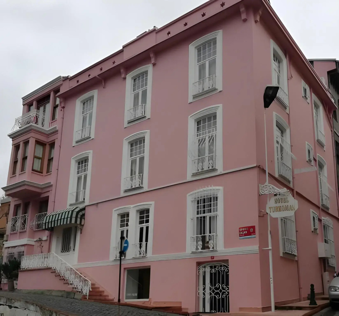 Photo - Turkoman Hotel