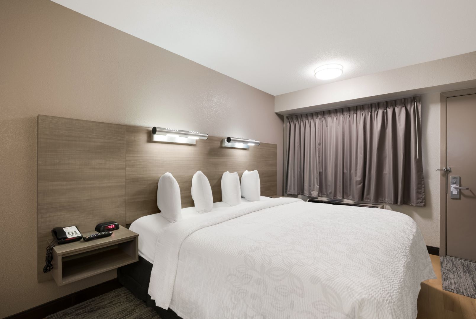 Foto - Red Roof Inn PLUS+ Chicago - Naperville