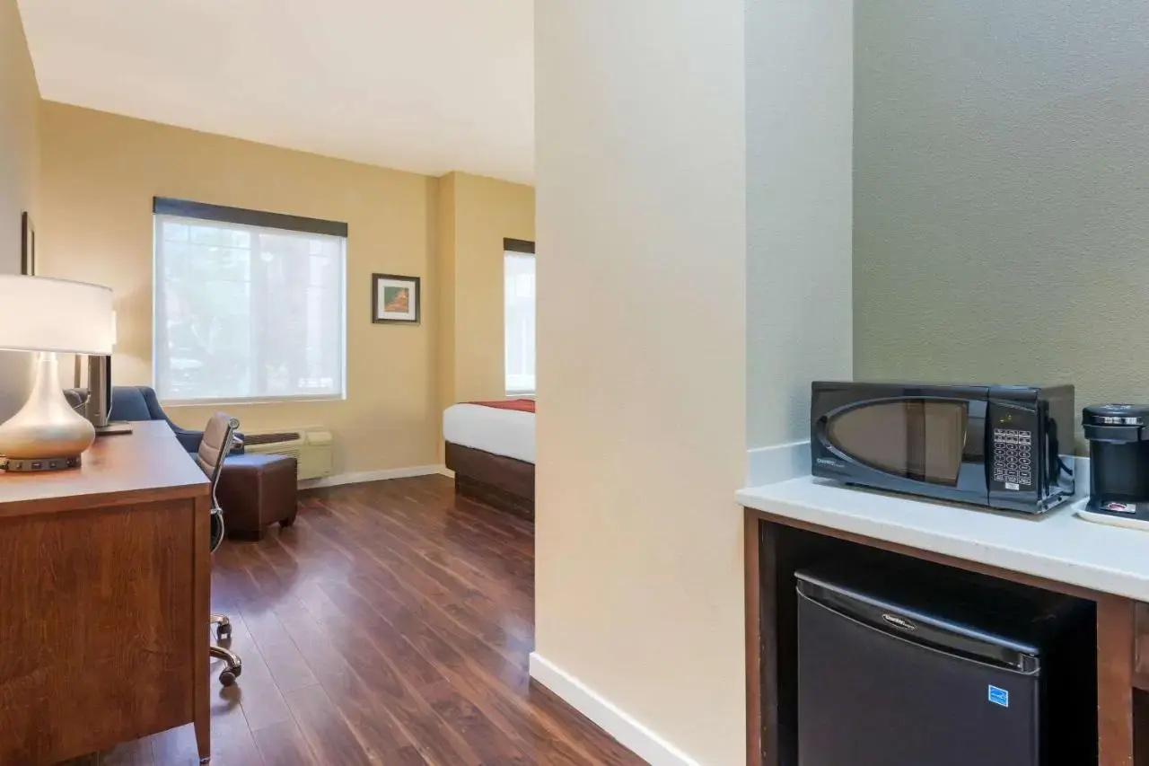 Foto - Comfort Inn & Suites near Ontario Airport