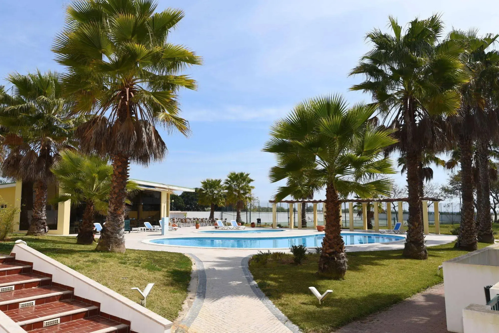 Foto - Praia da Lota Beachfront Resort - Hotel & Apartments