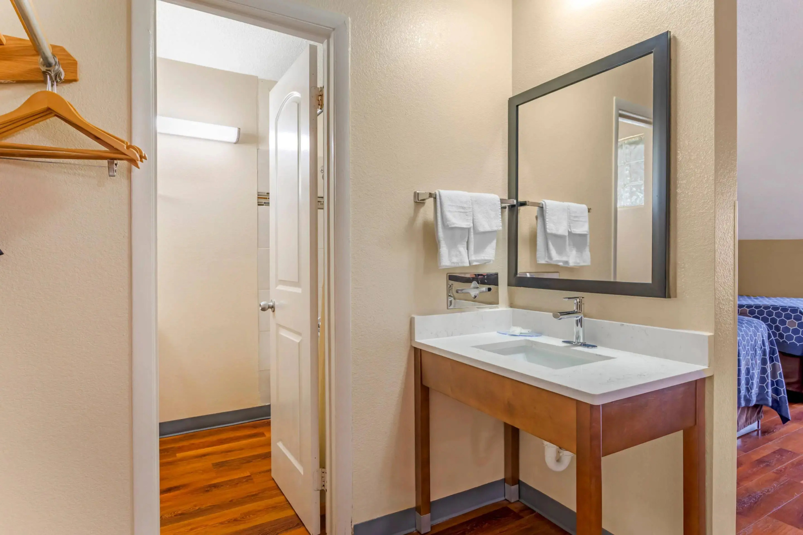 Photo - Econo Lodge Inn & Suites Gatlinburg at the Convention Center