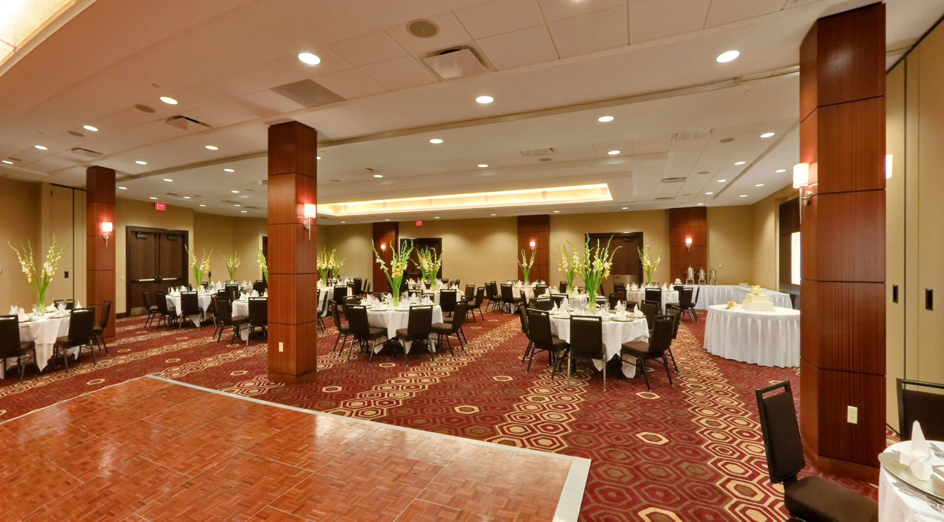 Photo - DoubleTree by Hilton Hotel & Suites Pittsburgh Downtown
