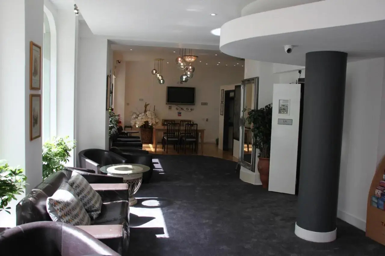 Photo - Elysee Hyde Park