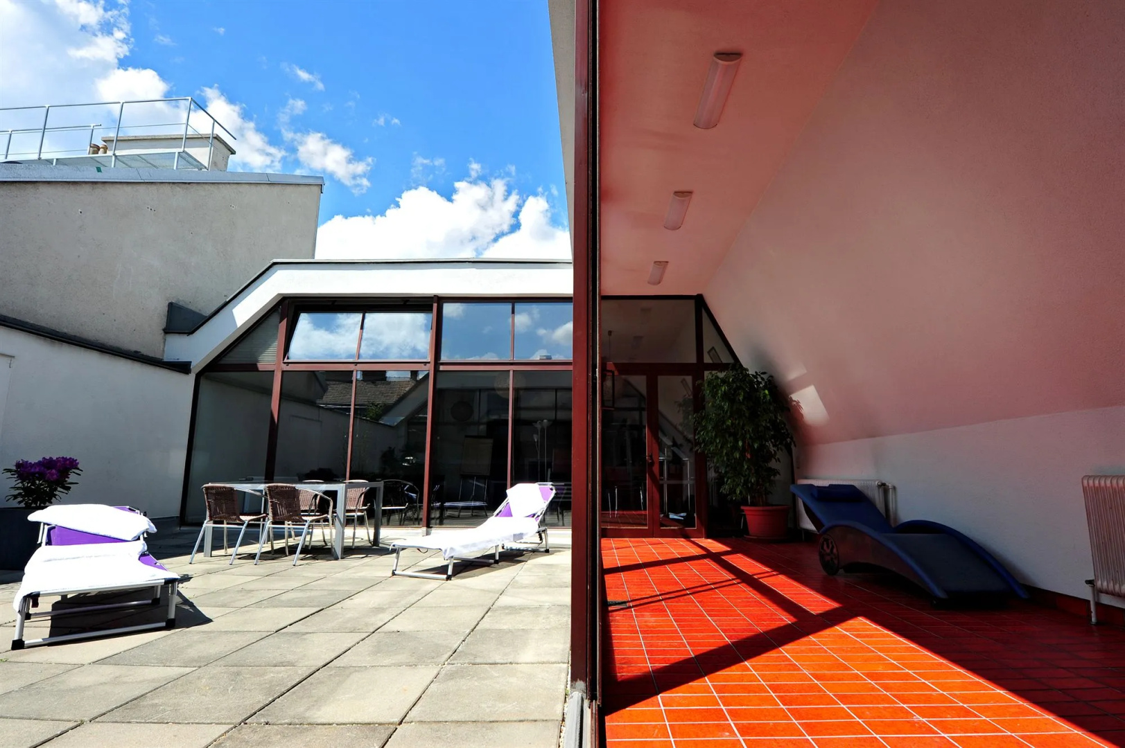 Photo - The Weekend Hotel