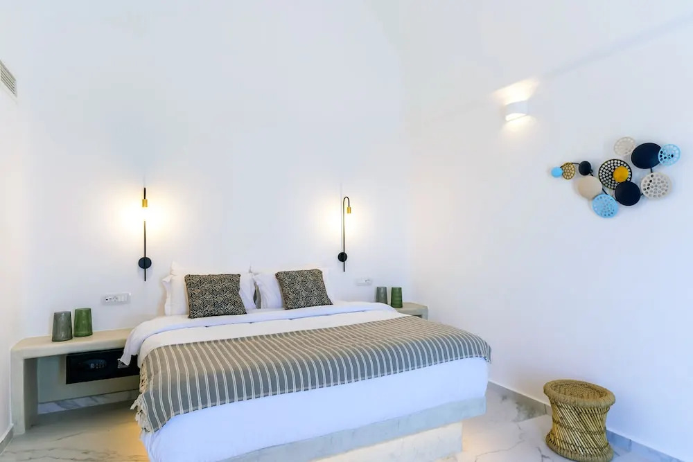 Photo - Lavadoze Luxury Suites