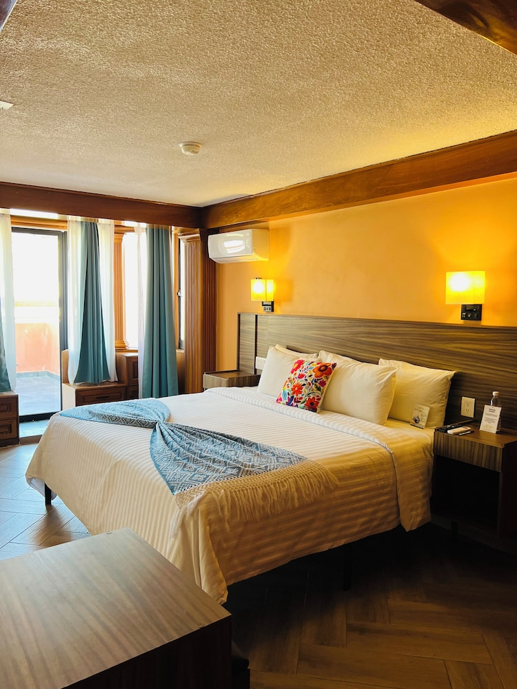 Foto - Suites del Jardín Principal