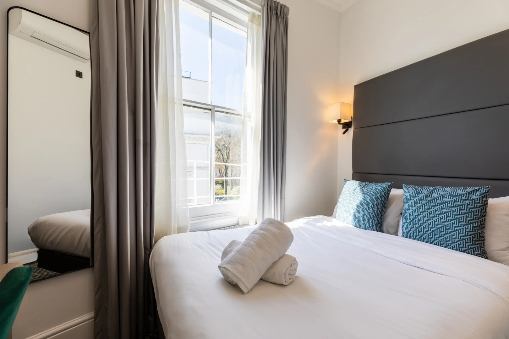 Photo - The J Hyde Park Hotel