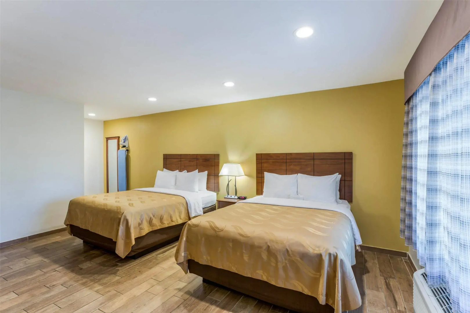 Photo - Escondido Inn