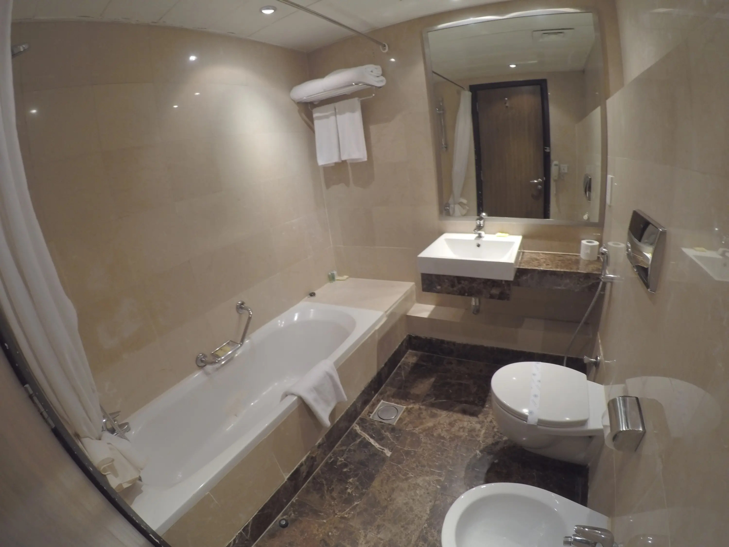 Foto - Number One Tower Suites