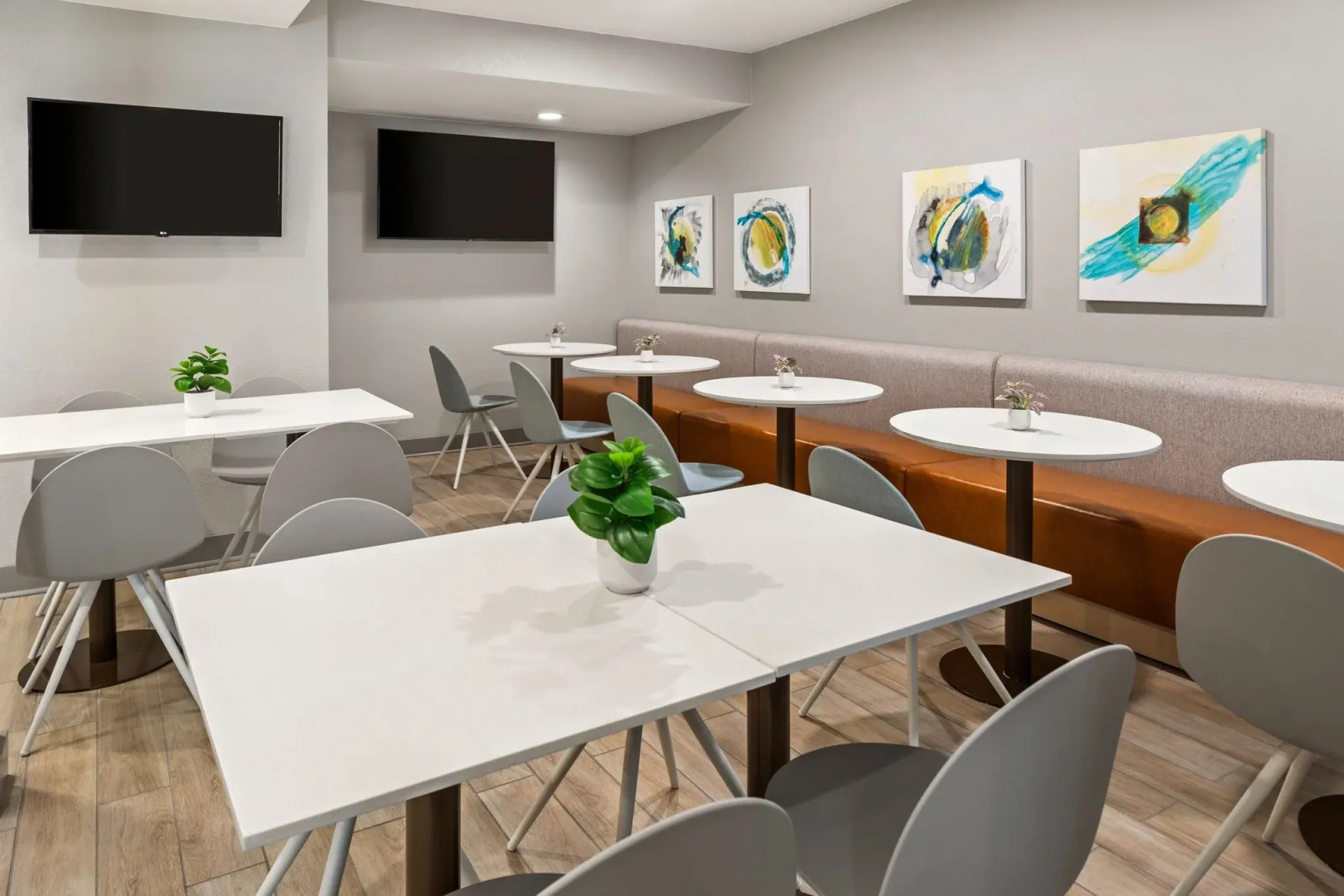 Photo - TownePlace Suites Chicago Lombard