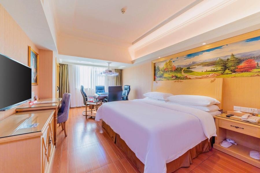 Vienna Hotel Huizhou Dahuxi