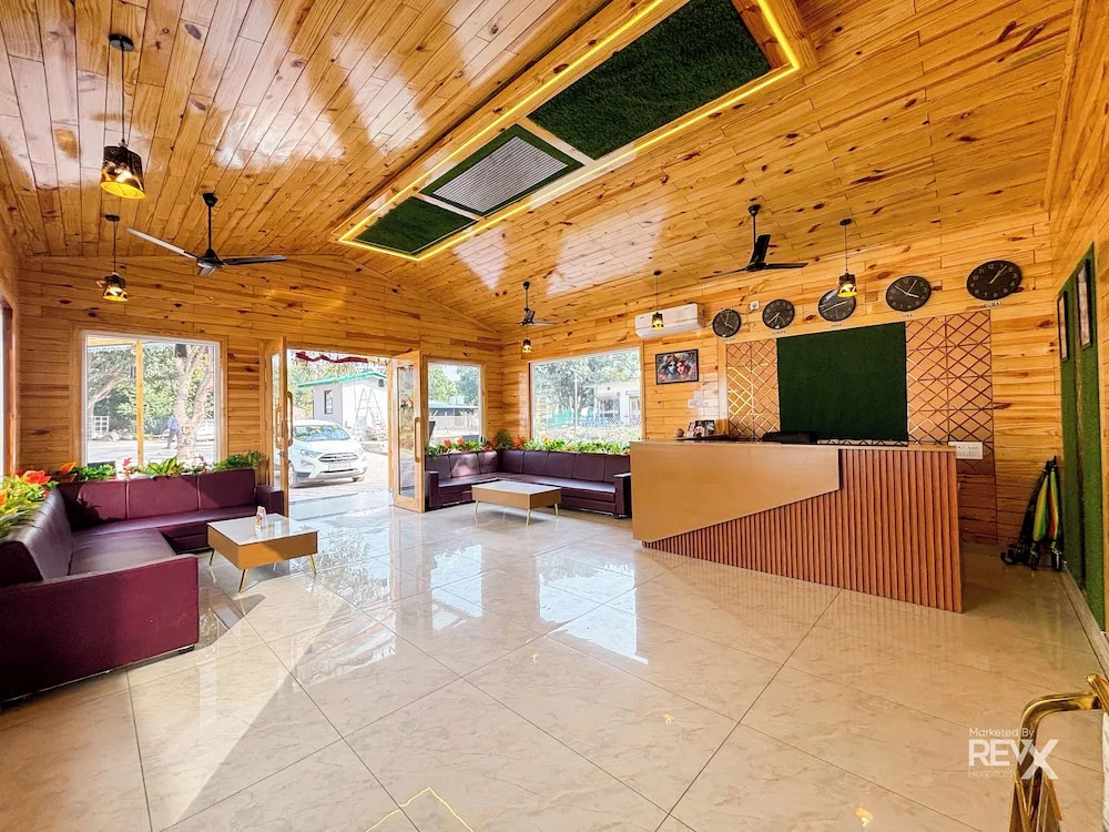 Wonderwood Corbett Resort (1min walk to River with Deep Jungle Trail)