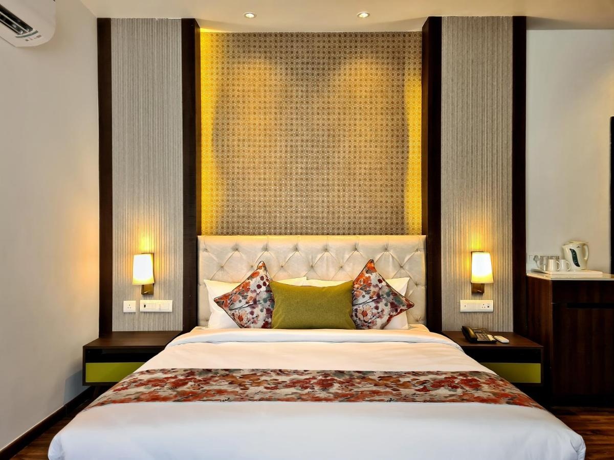 Hotel Le ROI Lake View koti