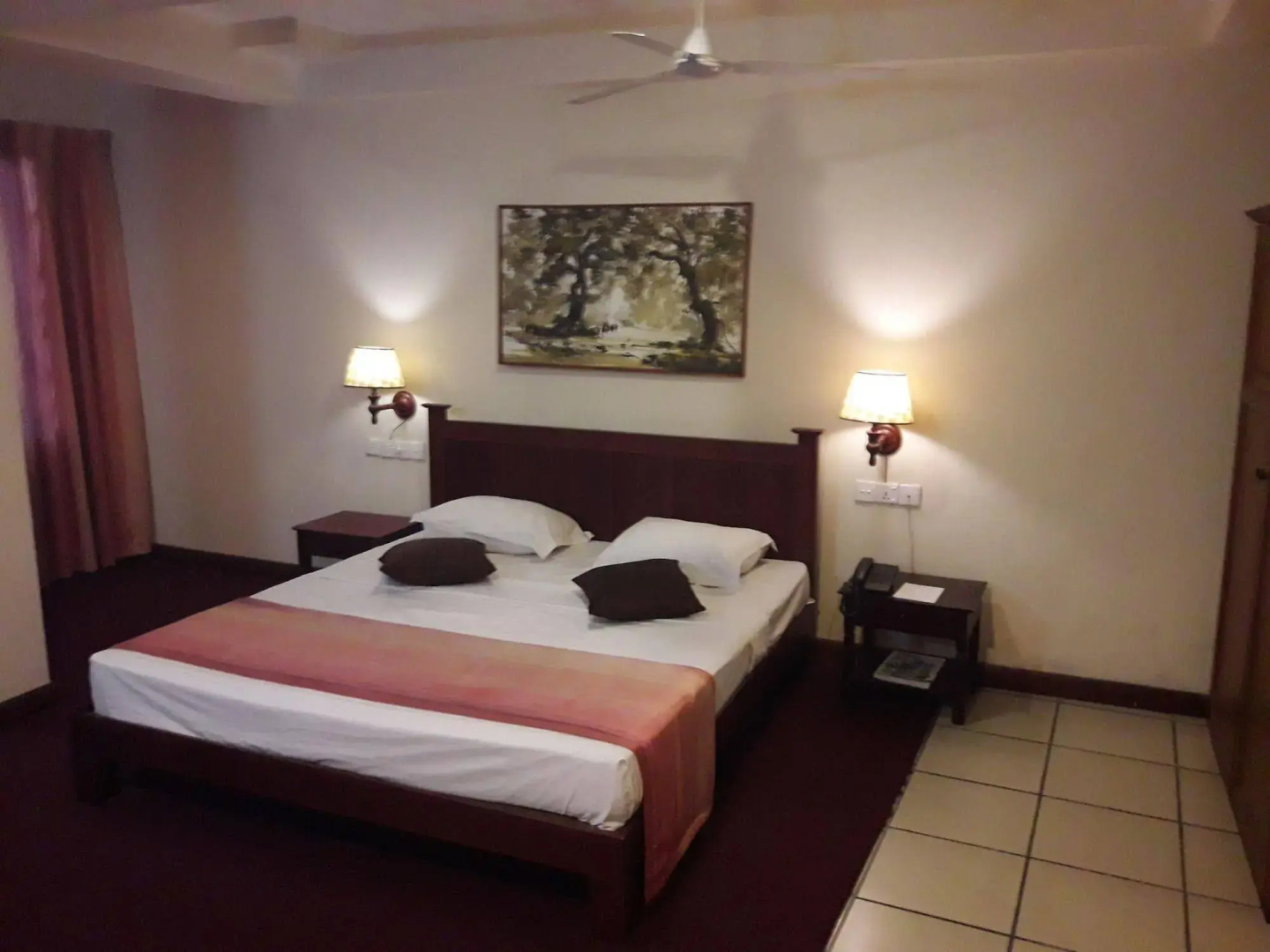 Photo - Hotel Janaki