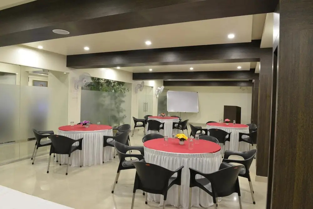 Photo - Hotel Suresh Inn