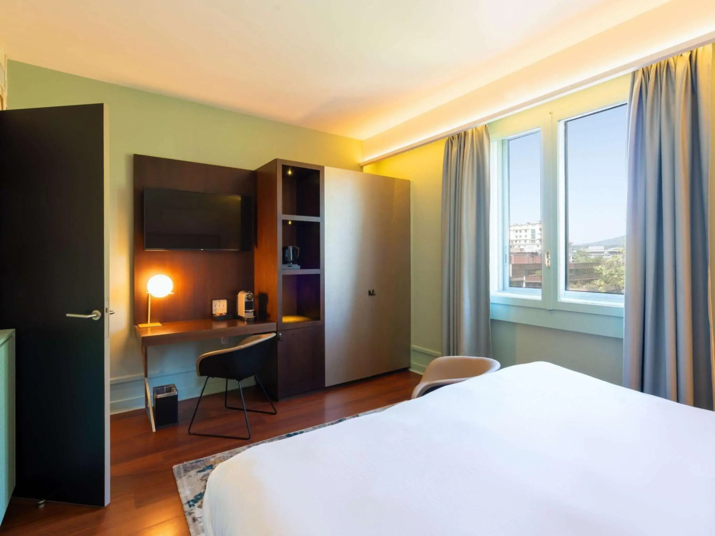 Photo - Le Splendid Hotel Lac D'Annecy - Handwritten Collection
