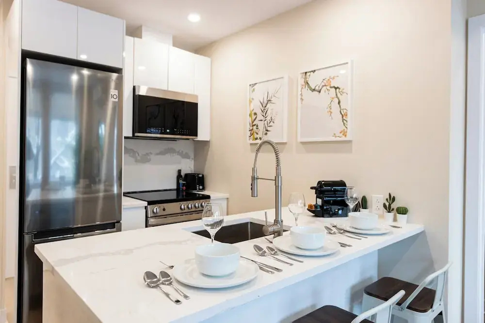 Photo - Mont Royal Suites - M11