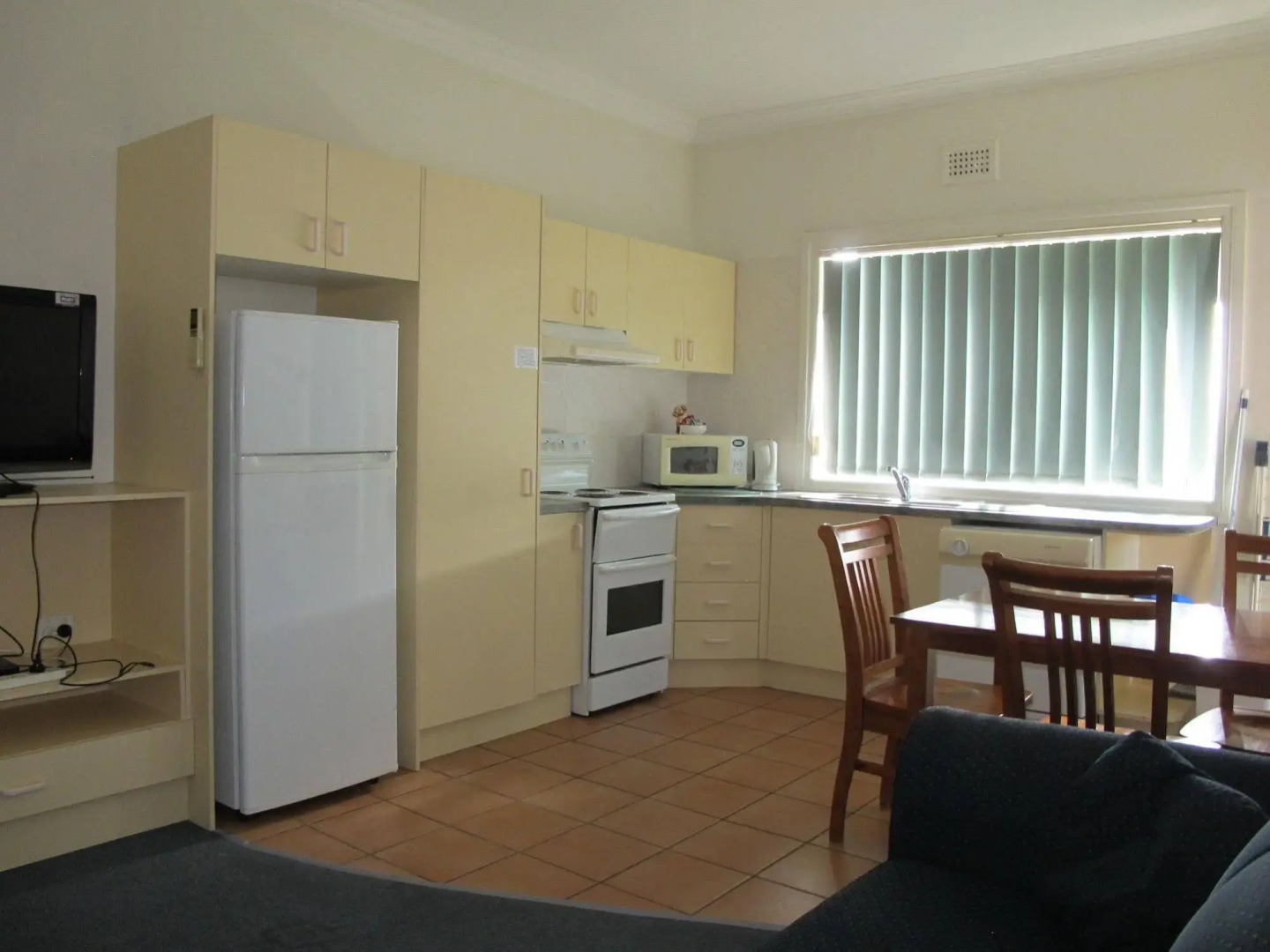 Photo - Hampton Court Apartments