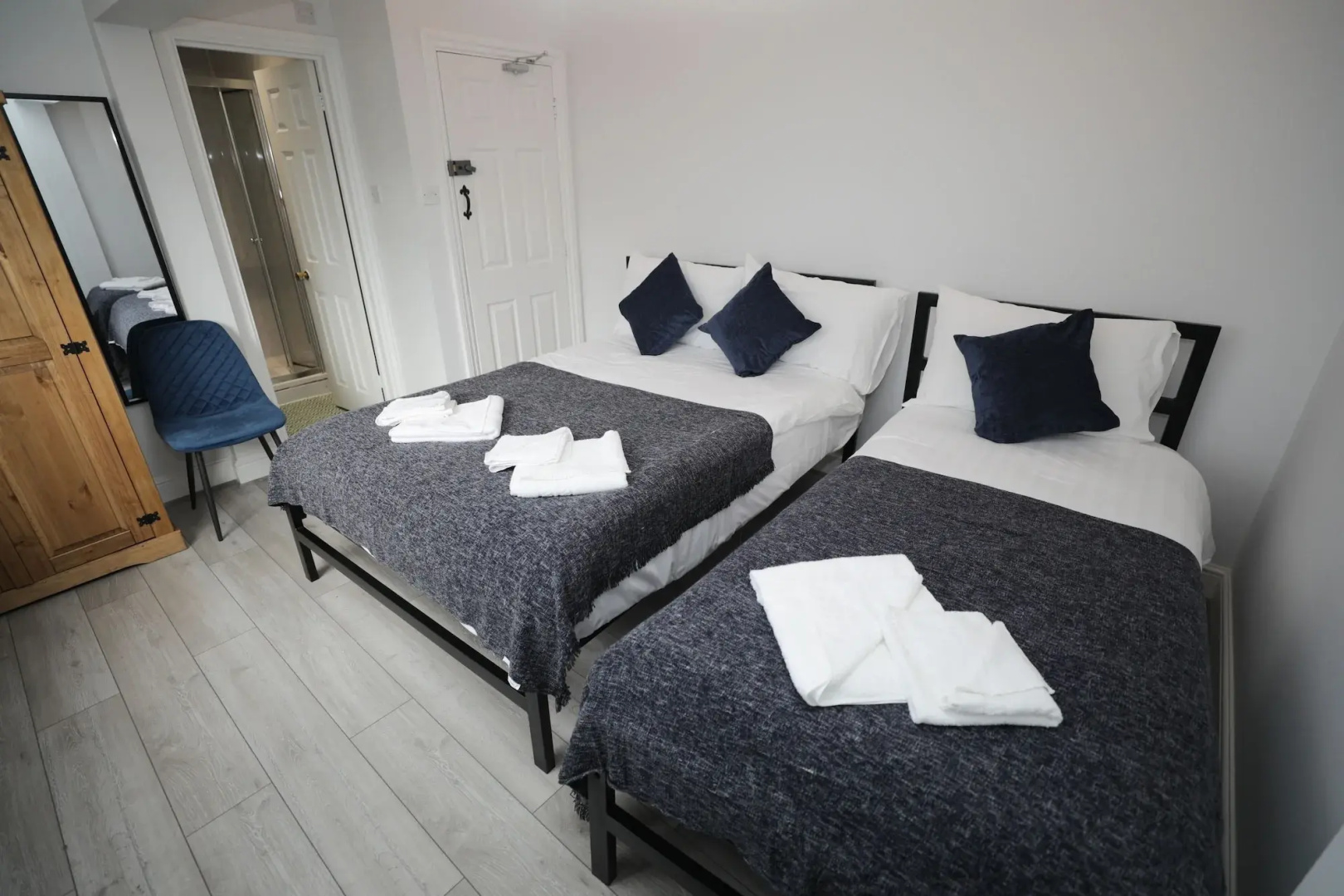 Photo - Golders Park Hotel