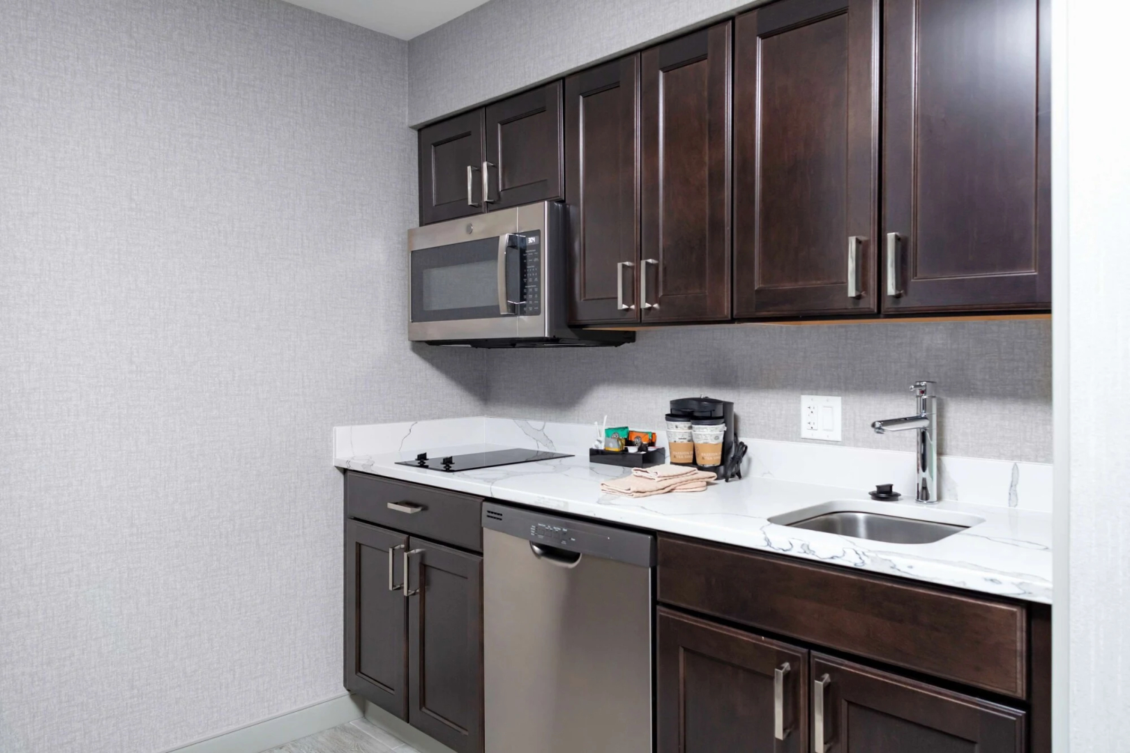 Photo - Homewood Suites by Hilton Phoenix Airport South