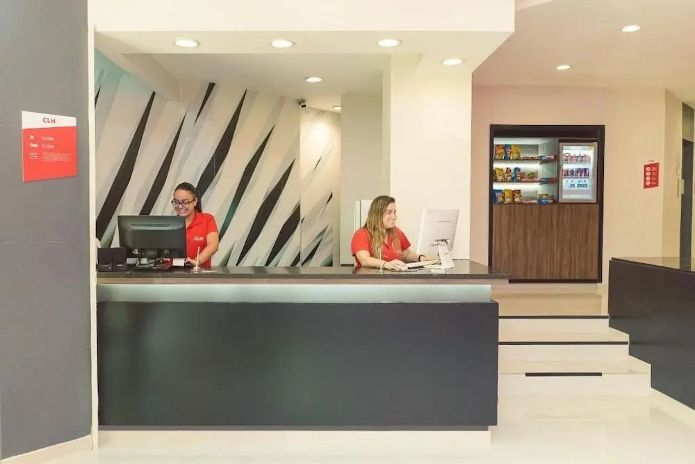 Photo - CLH Suites Domingos Ferreira