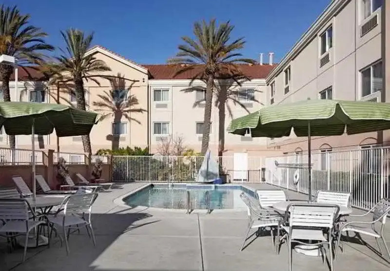 Photo - Fairfield Inn & Suites by Marriott San Francisco San Carlos
