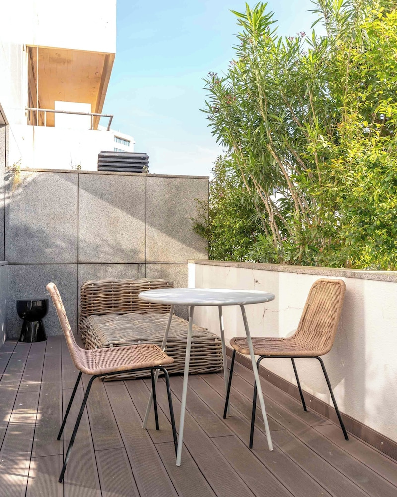 Photo - Limehome Lisbon Eca de Queiroz