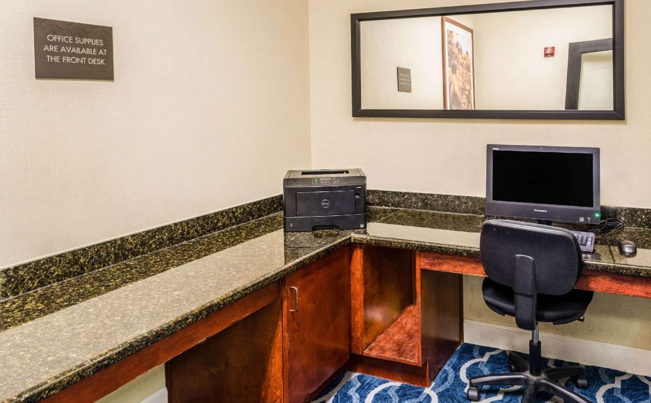 Foto - Spark by Hilton Savannah Airport